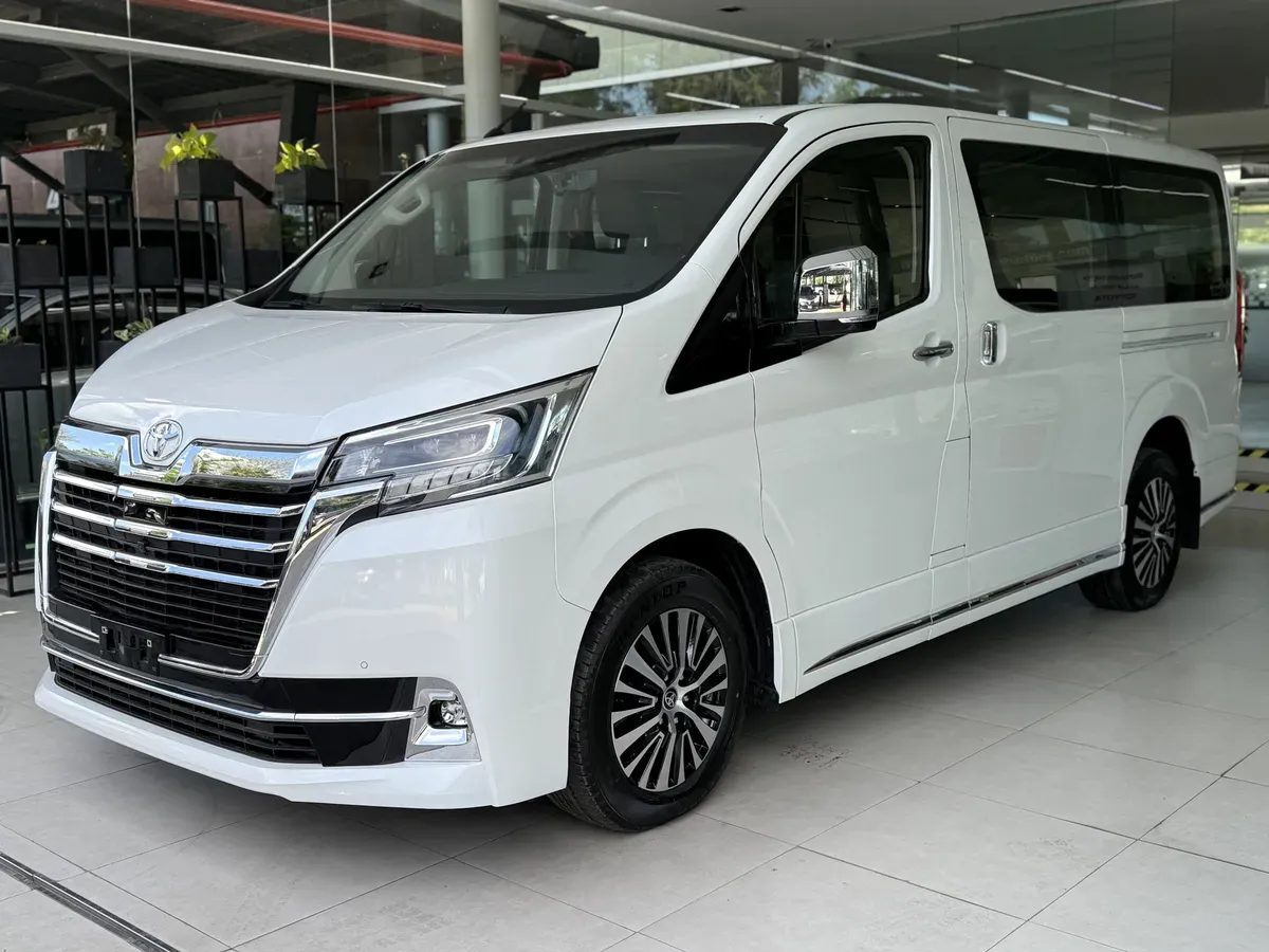 Mira esta publicación de Toyota Hiace 2025 en Motordil