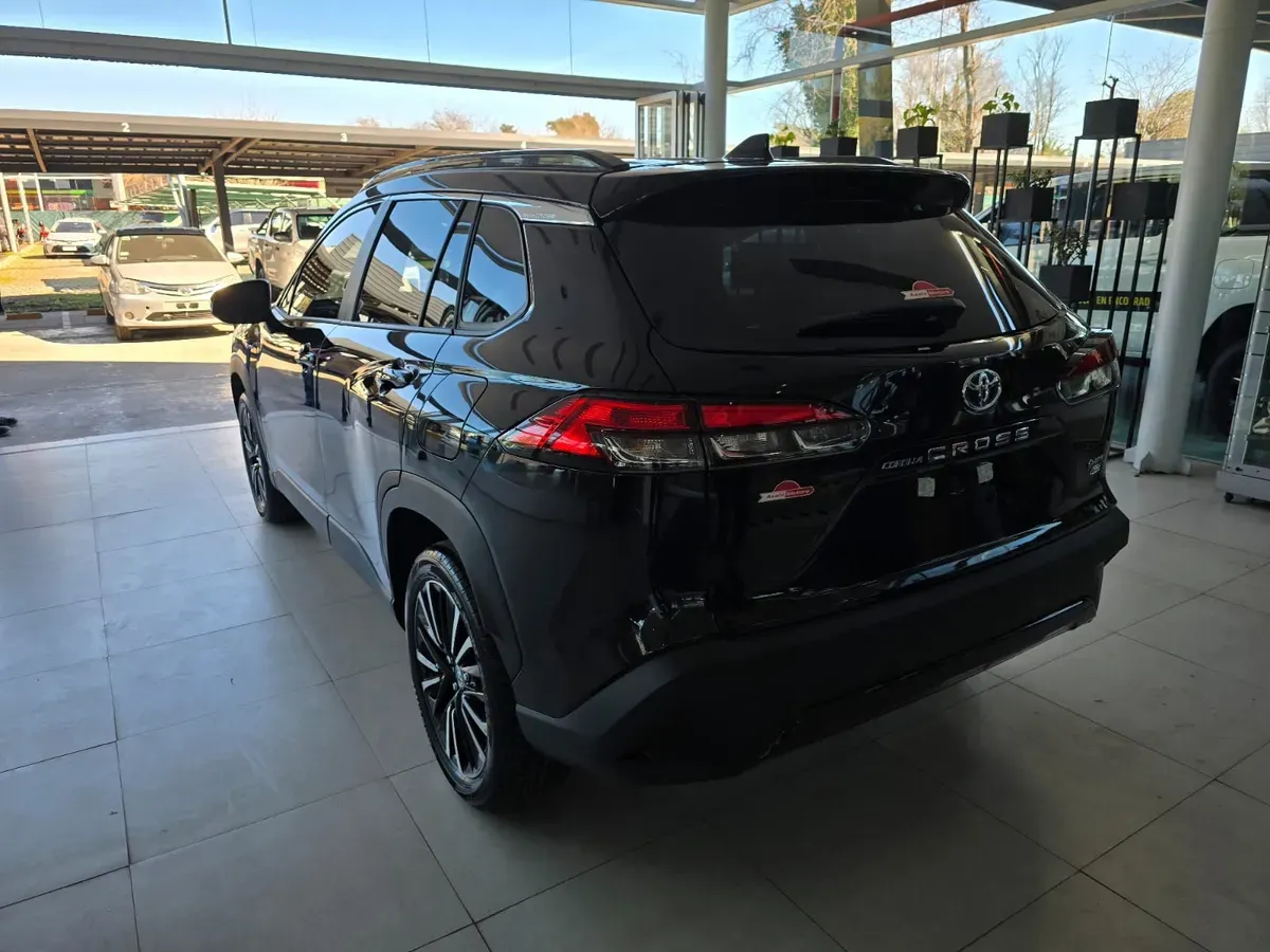 Mira esta publicación de Toyota Corolla Cross 2025 en Motordil