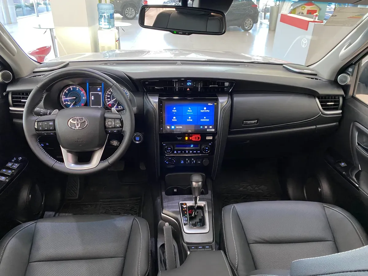 Mira esta publicación de Toyota SW4 2025 en Motordil