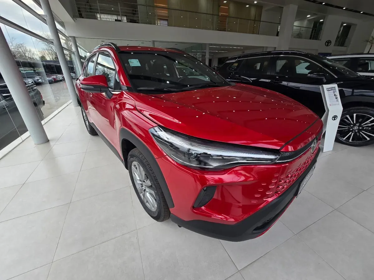 Mira esta publicación de Toyota Corolla Cross 2025 en Motordil
