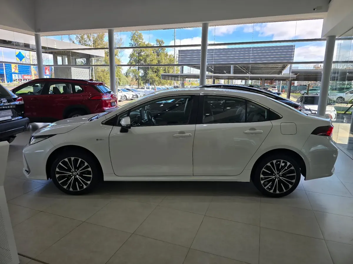 Mira esta publicación de Toyota Corolla 2025 en Motordil