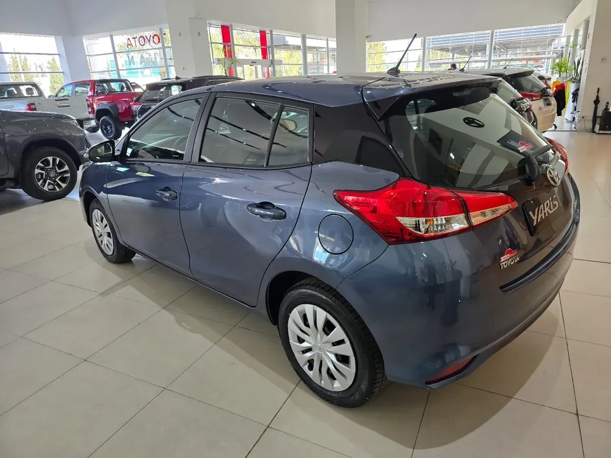 Mira esta publicación de Toyota Yaris 2025 en Motordil