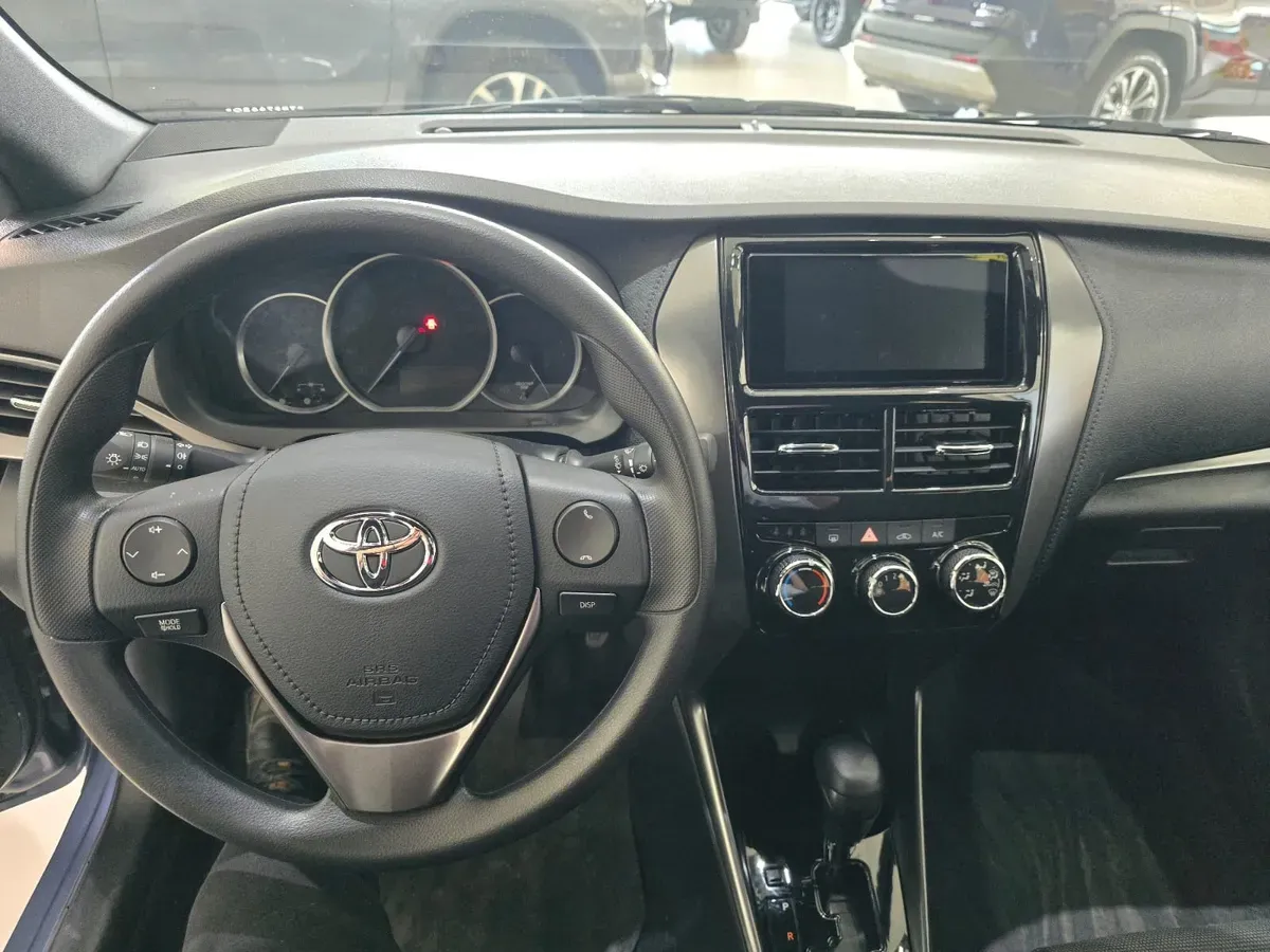 Mira esta publicación de Toyota Yaris 2025 en Motordil