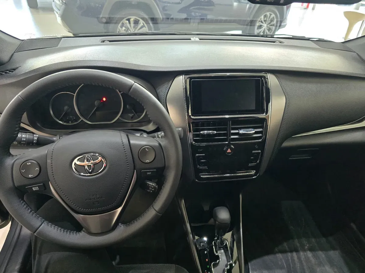 Mira esta publicación de Toyota Yaris 2025 en Motordil