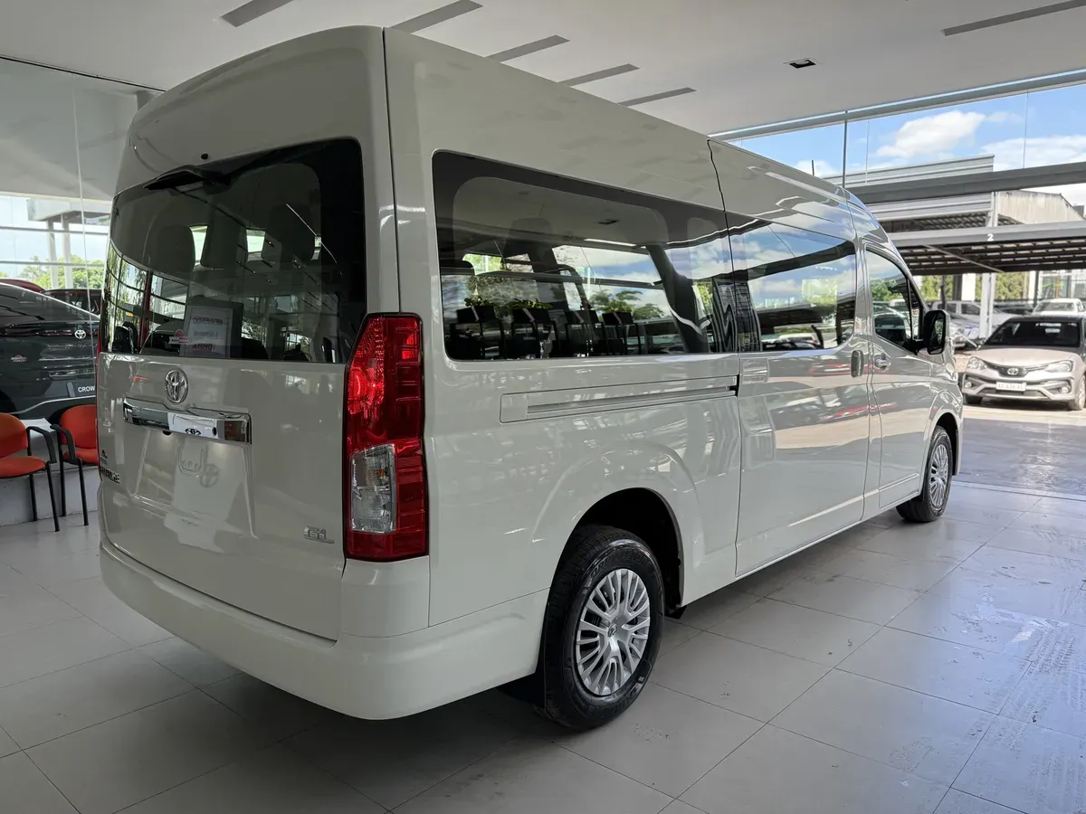 Mira esta publicación de Toyota Hiace 2025 en Motordil