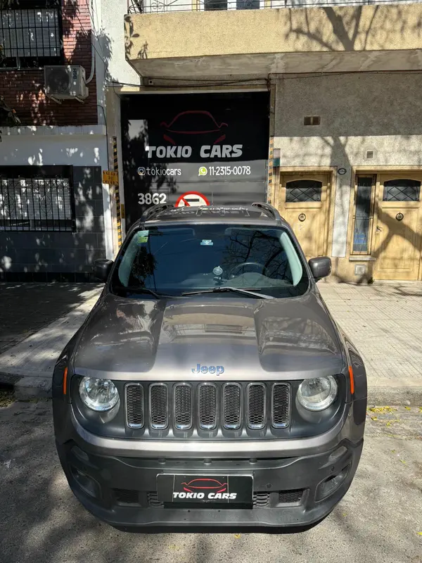 Mira esta publicación de Jeep Renegade 2017 en Motordil