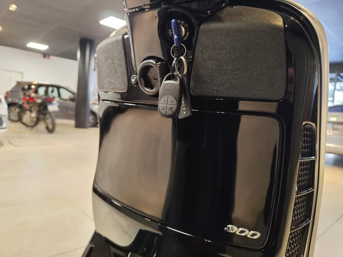 Mirá esta publicación de Vespa 300 I Super GTS