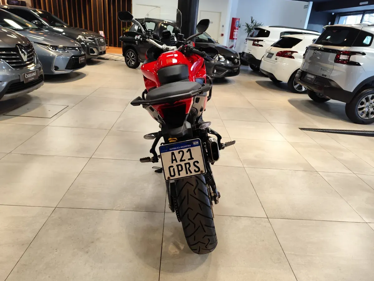 Mira esta publicación de Ducati 937 V2 S 2024 en Motordil