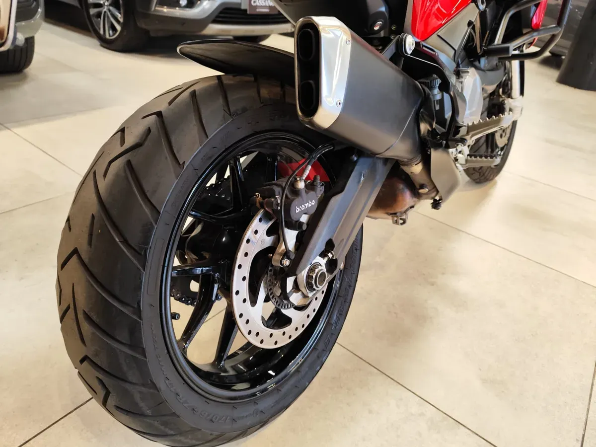 Mira esta publicación de Ducati 937 V2 S 2024 en Motordil