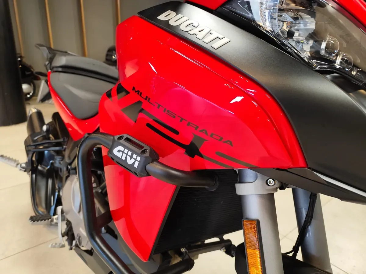 Mira esta publicación de Ducati 937 V2 S 2024 en Motordil