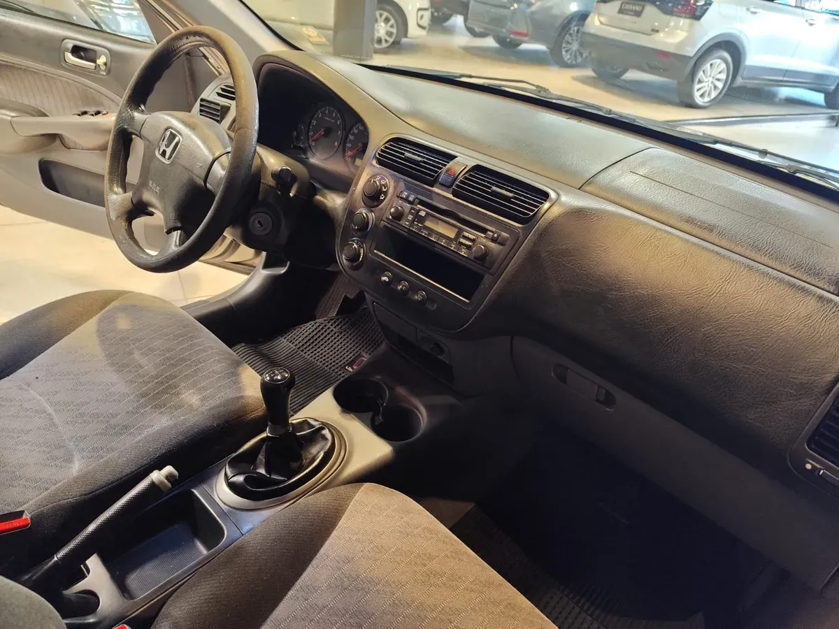 Mira esta publicación de Honda Civic 2006 en Motordil