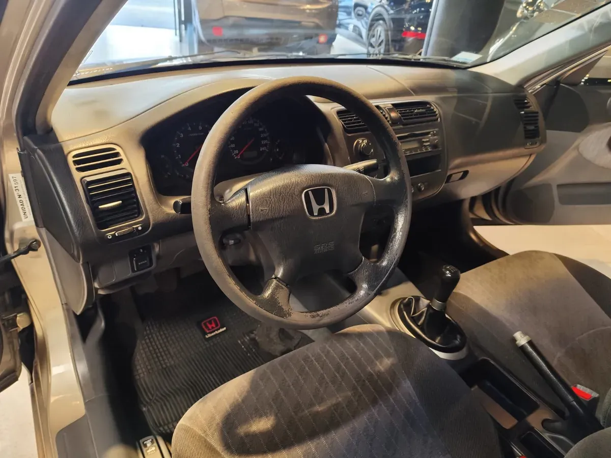 Mira esta publicación de Honda Civic 2006 en Motordil