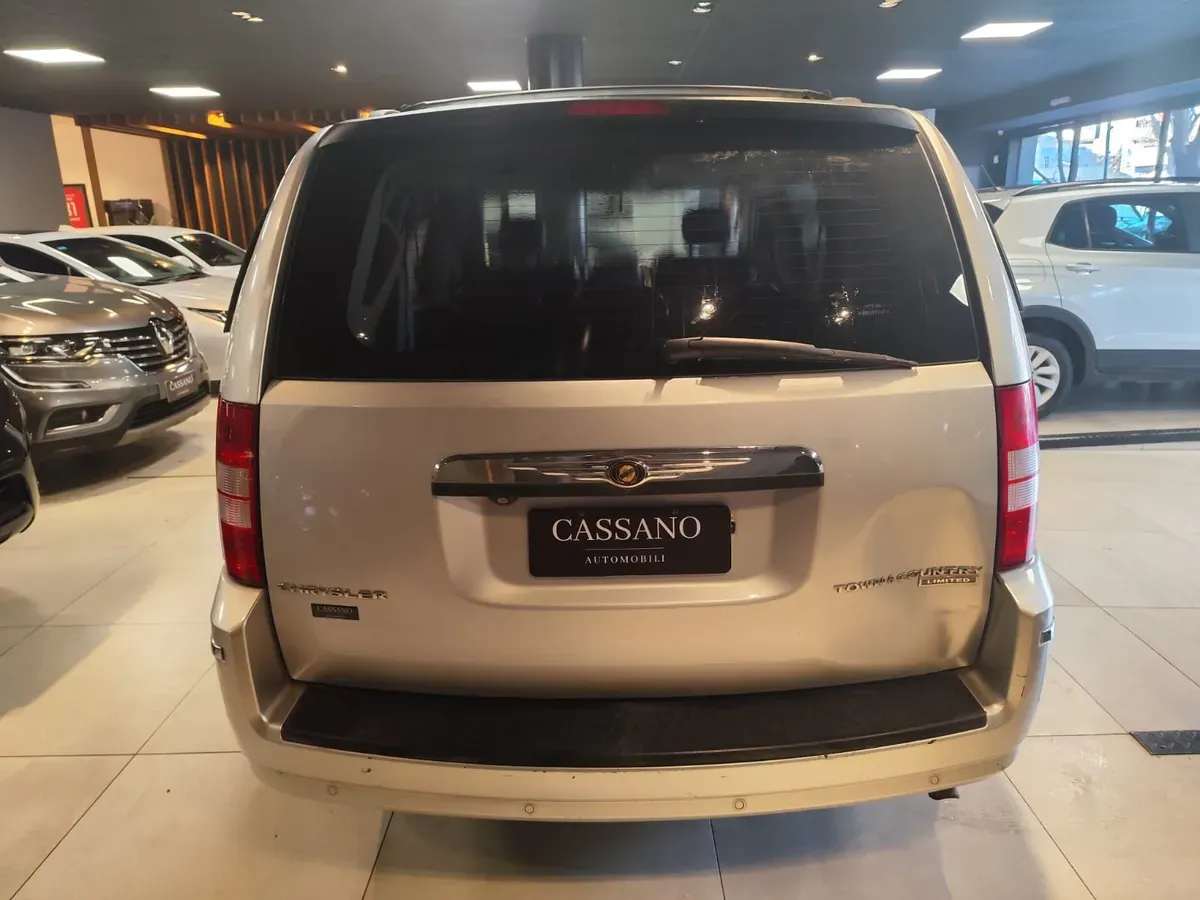Mirá esta publicación de Chrysler Town & Country