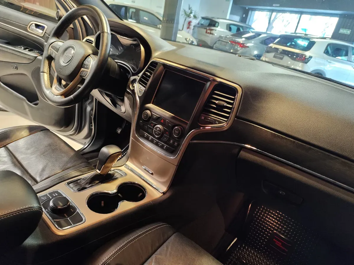 Mirá esta publicación de Jeep Grand Cherokee