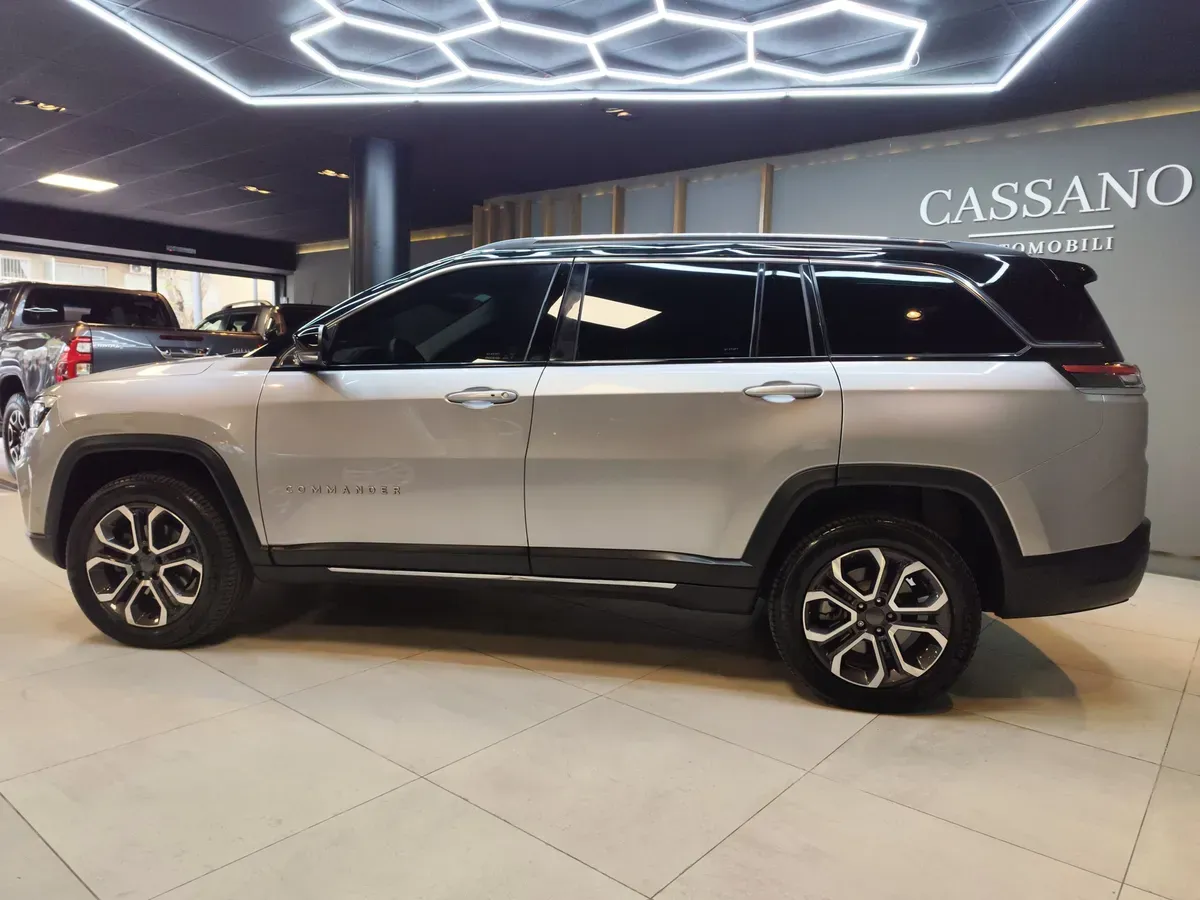 Mira esta publicación de Jeep Commander 2022 en Motordil