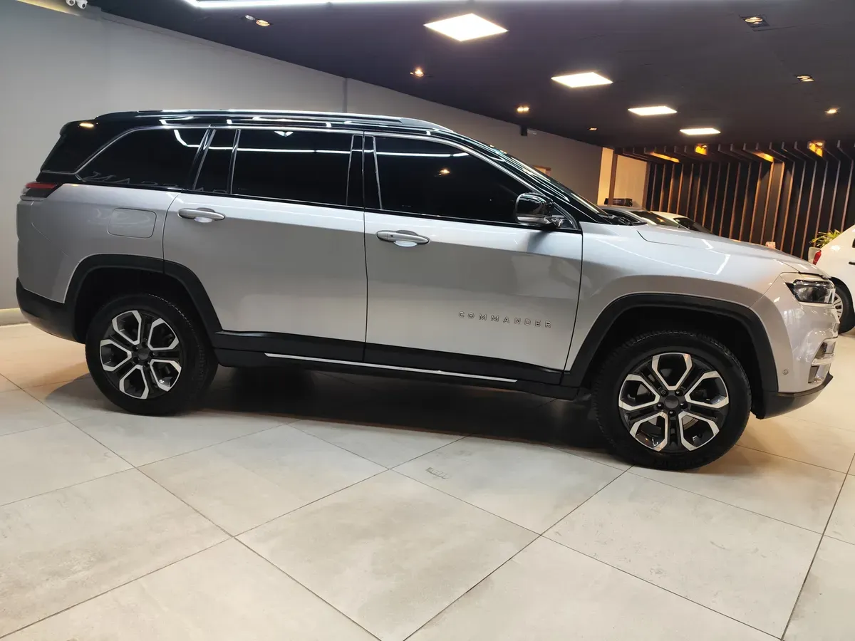 Mira esta publicación de Jeep Commander 2022 en Motordil