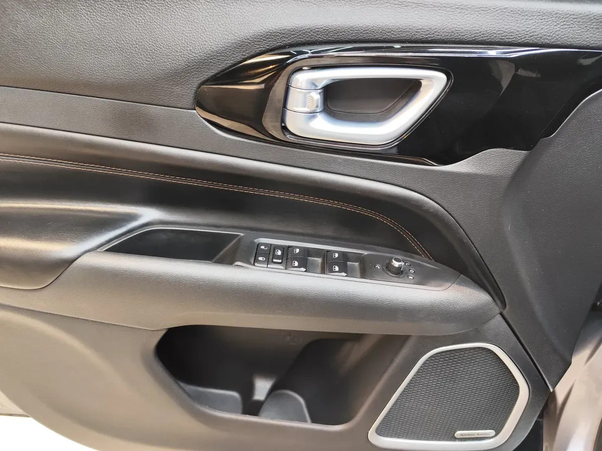 Mirá esta publicación de Jeep Commander