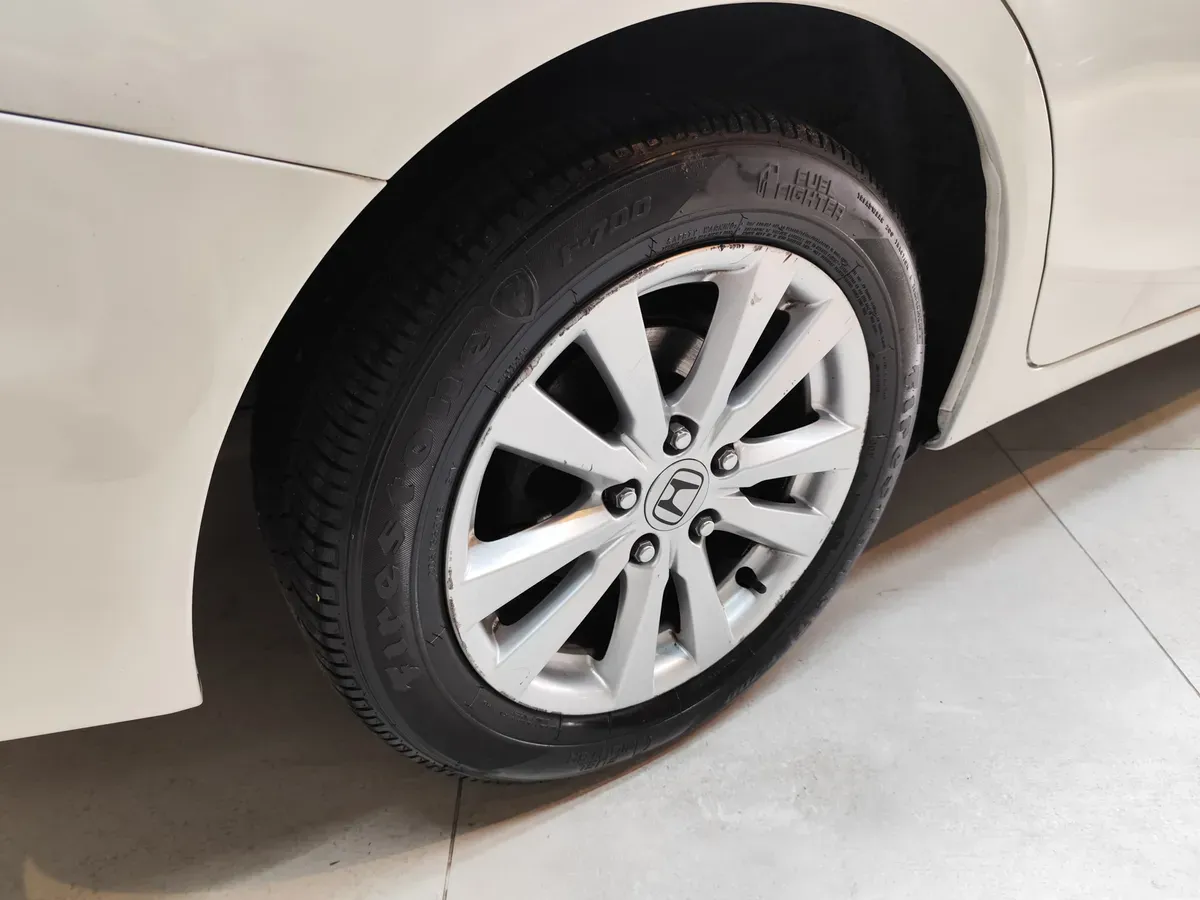 Mira esta publicación de Honda Civic 2014 en Motordil