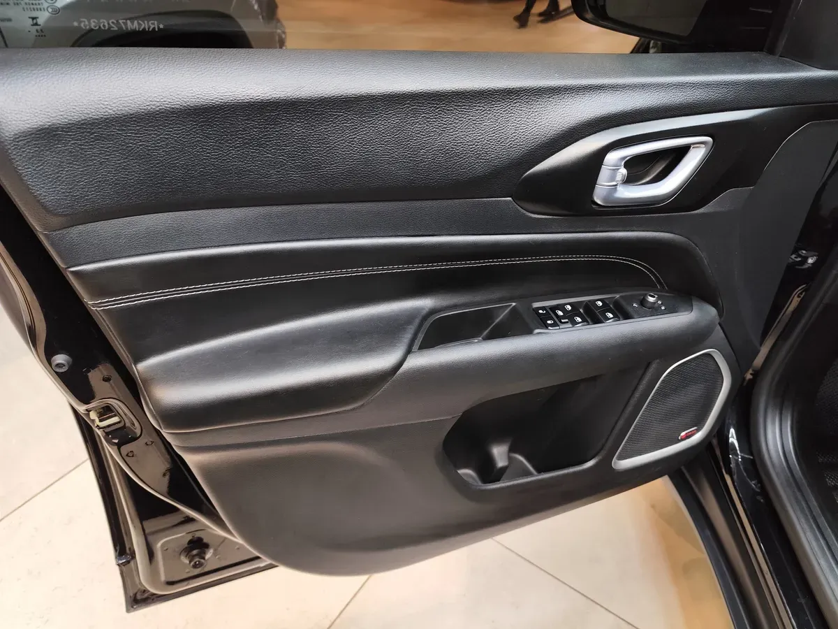 Mirá esta publicación de Jeep Compass