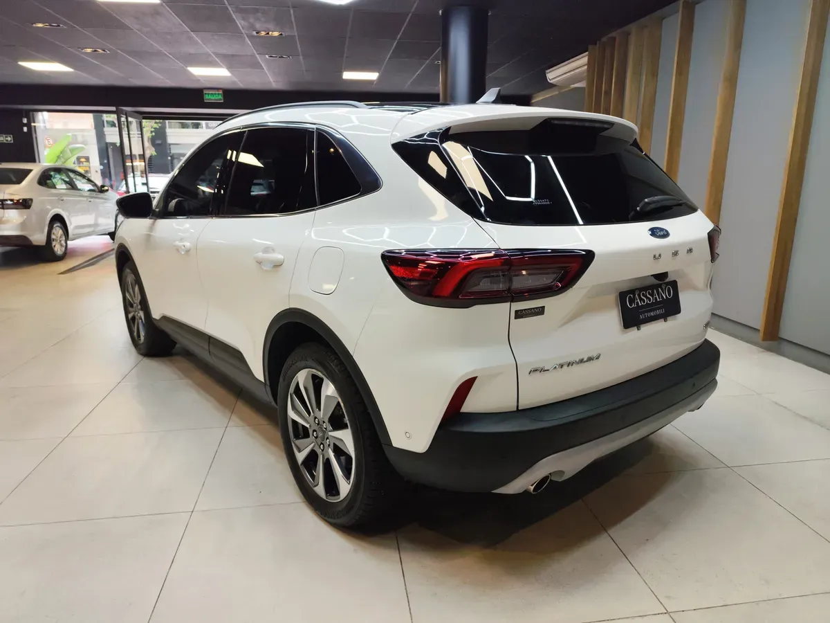 Mira esta publicación de Ford Kuga 2023 en Motordil