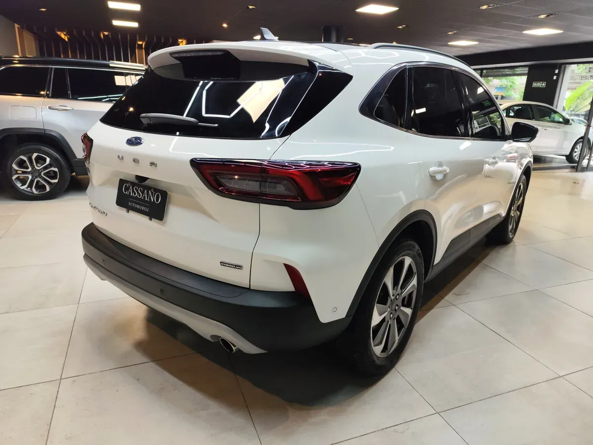 Mira esta publicación de Ford Kuga 2023 en Motordil