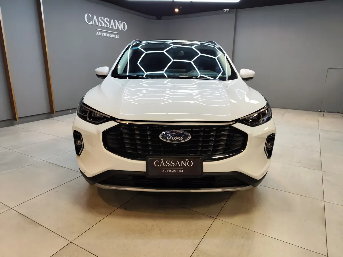 Mira esta publicación de Ford Kuga 2023 en Motordil