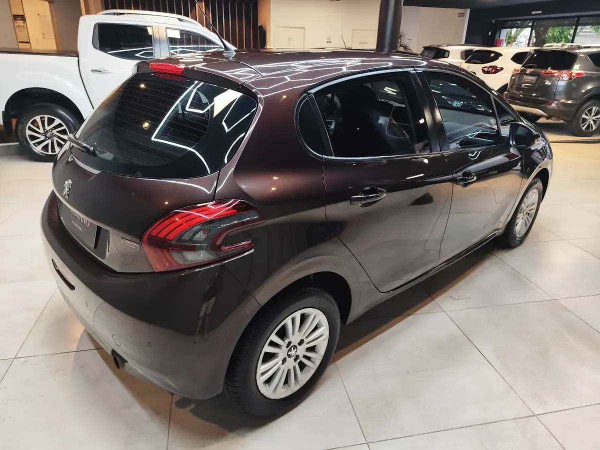 Mirá esta publicación de Peugeot 208