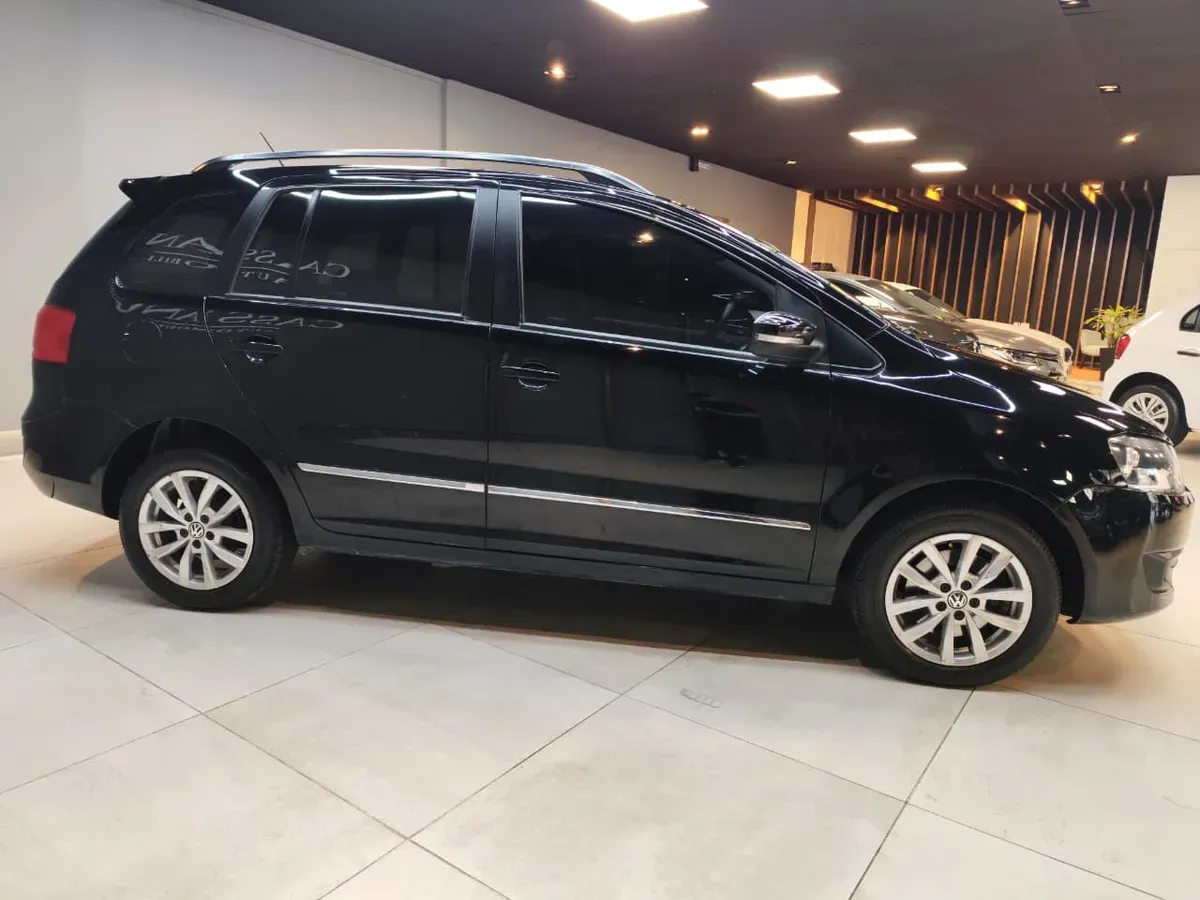 Mira esta publicación de Volkswagen Suran 2013 en Motordil