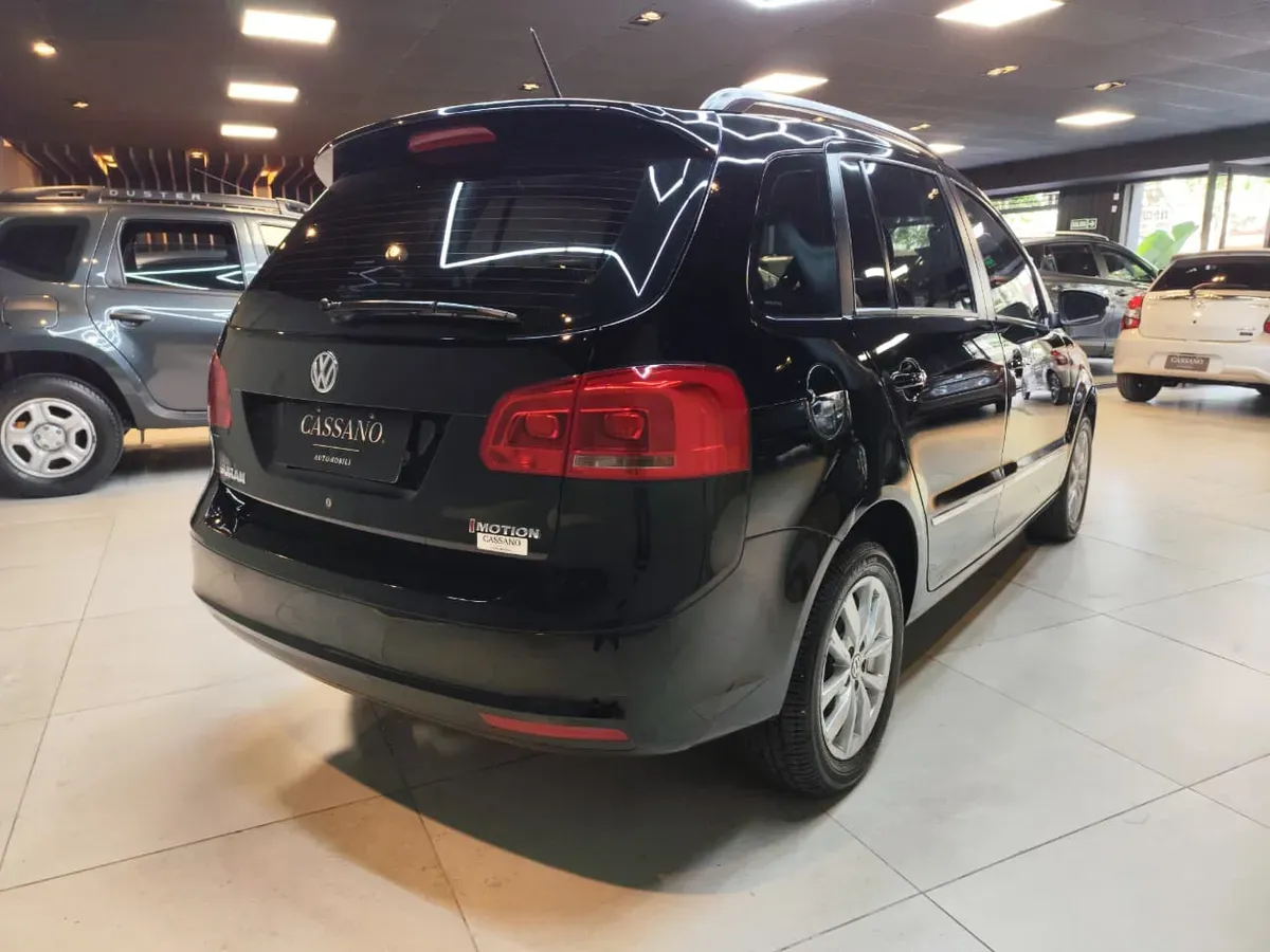 Mira esta publicación de Volkswagen Suran 2013 en Motordil