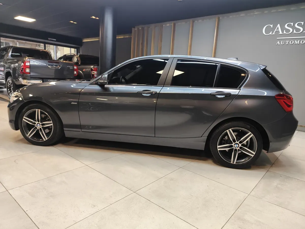 Mira esta publicación de BMW Serie 1 2018 en Motordil