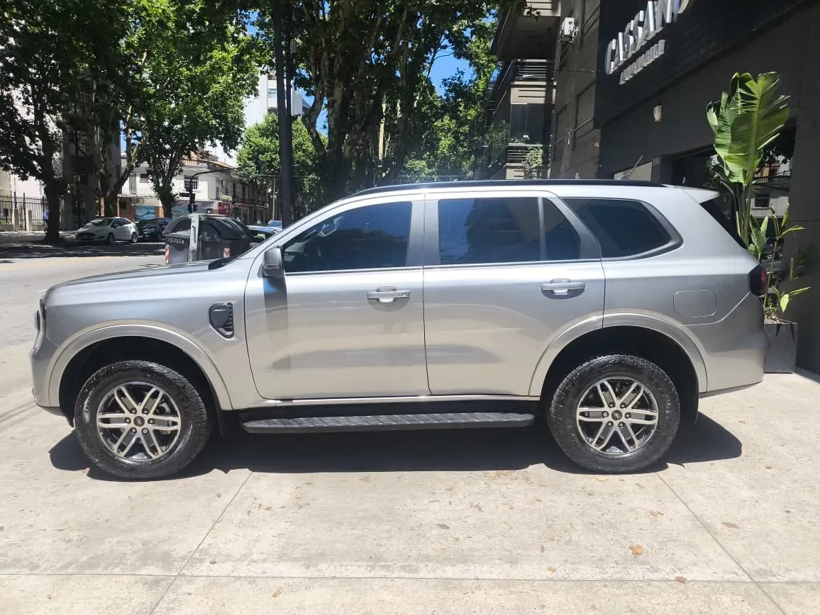 Mira esta publicación de Ford Everest 2025 en Motordil