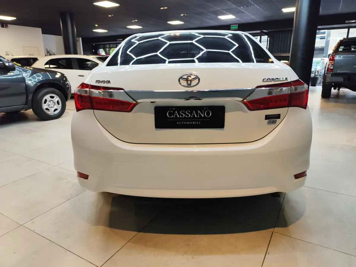 Mira esta publicación de Toyota Corolla 2016 en Motordil