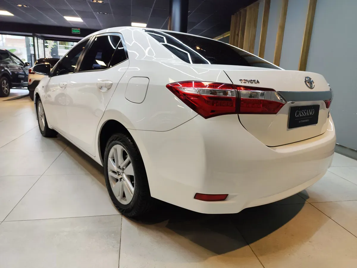 Mira esta publicación de Toyota Corolla 2016 en Motordil