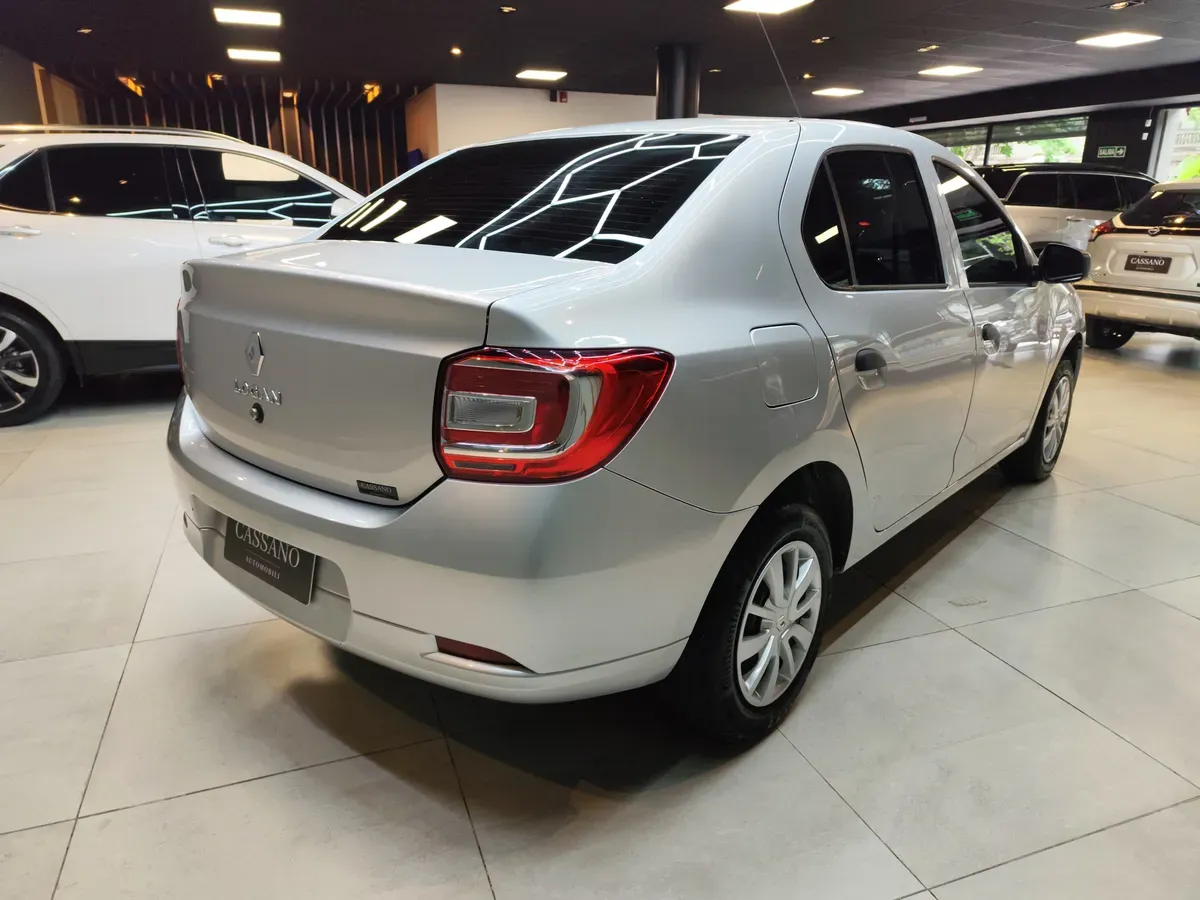 Mira esta publicación de Renault Logan 2025 en Motordil