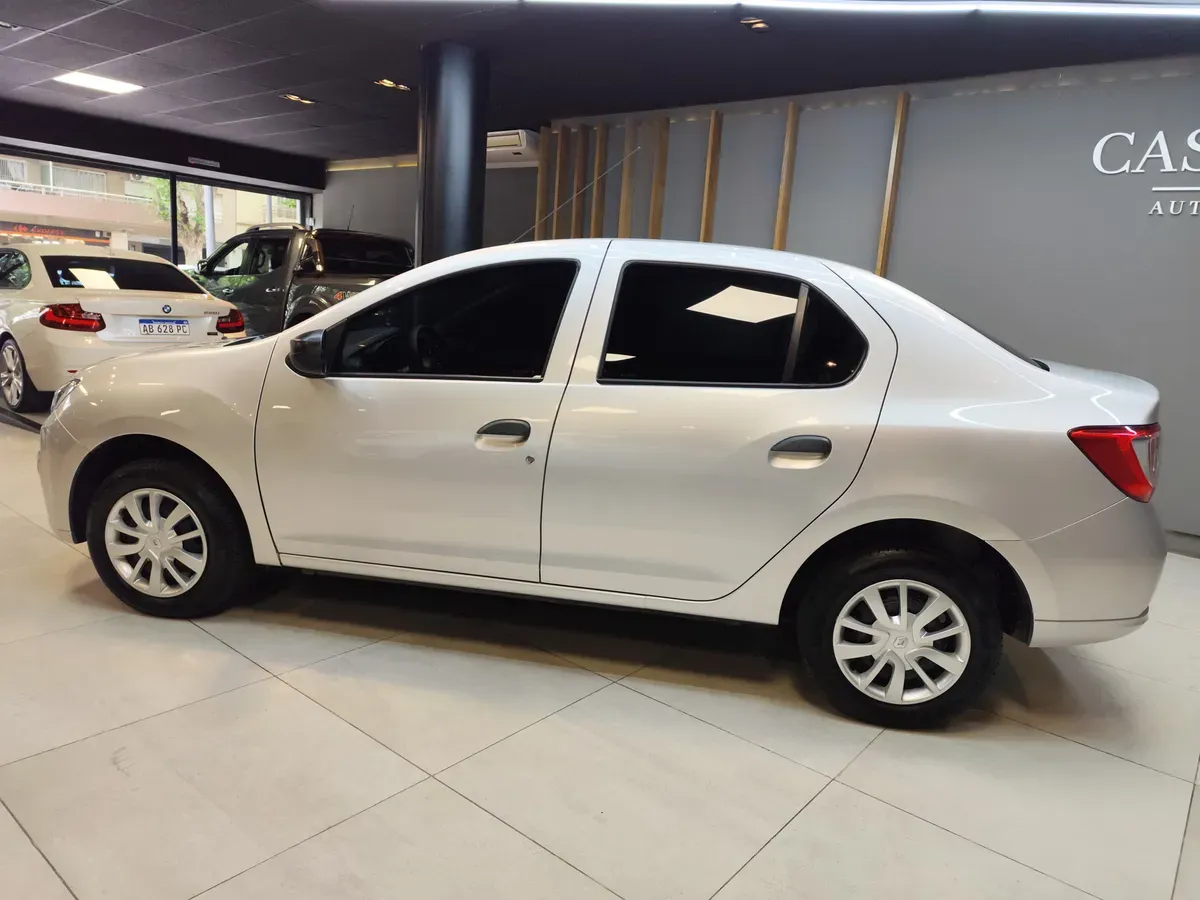 Mira esta publicación de Renault Logan 2025 en Motordil