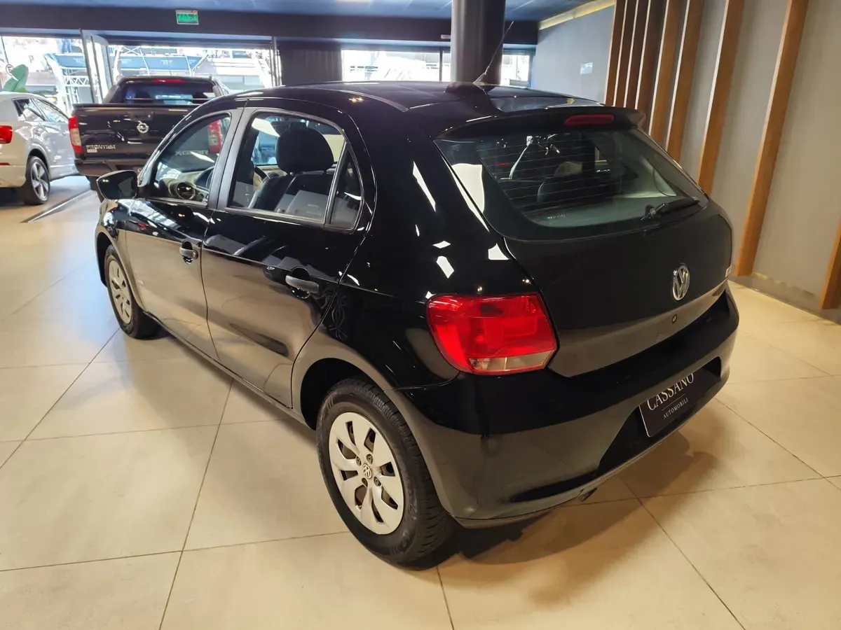 Mira esta publicación de Volkswagen Gol Trend 2015 en Motordil