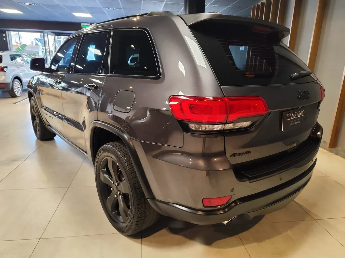 Mirá esta publicación de Jeep Grand Cherokee