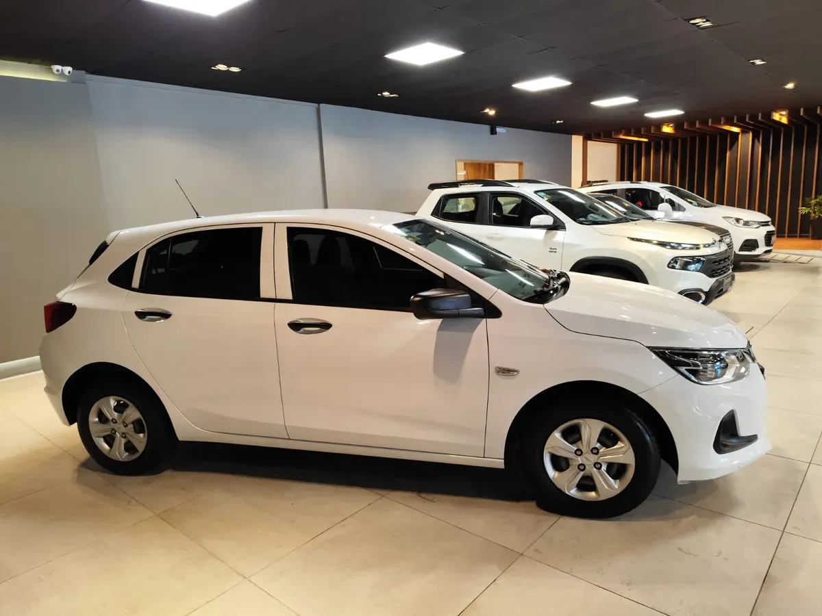 Mira esta publicación de Chevrolet Onix 2021 en Motordil