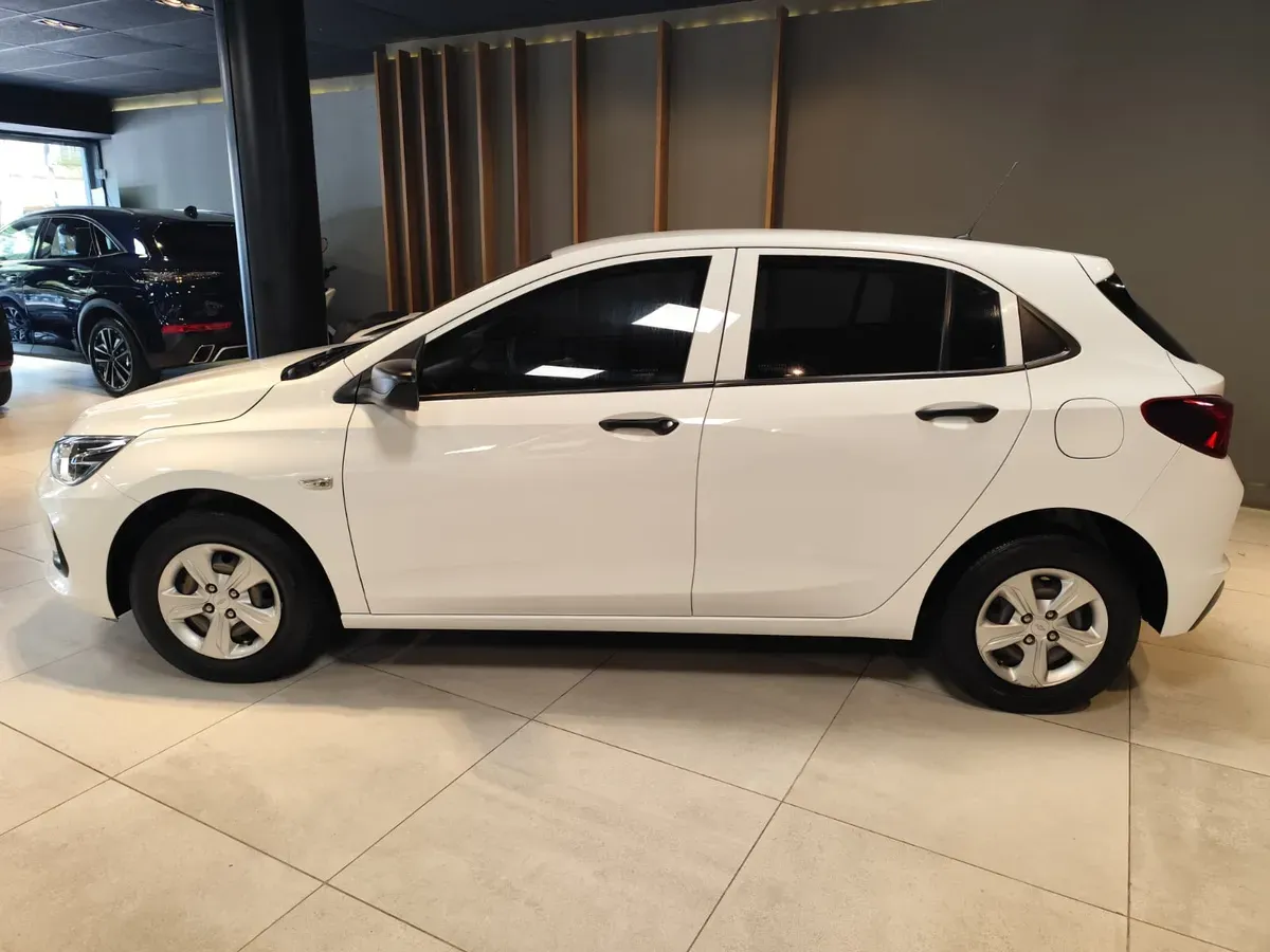 Mira esta publicación de Chevrolet Onix 2021 en Motordil