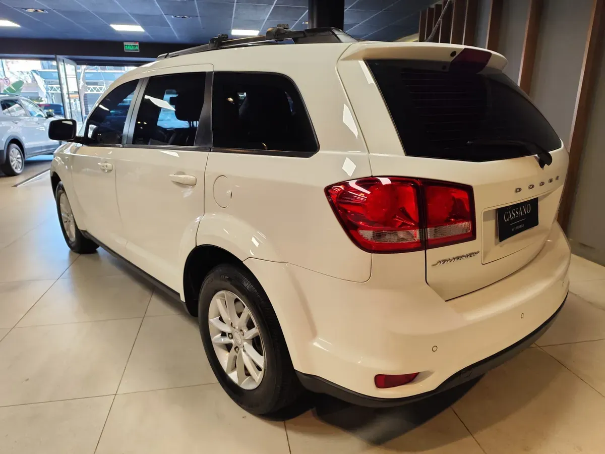 Mira esta publicación de Dodge Journey 2017 en Motordil