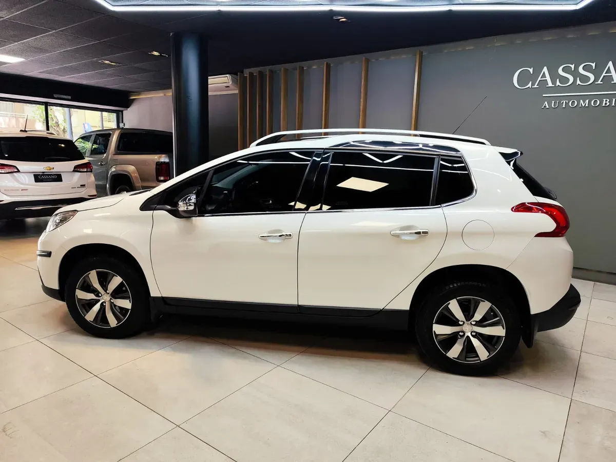 Mira esta publicación de Peugeot 2008 2017 en Motordil