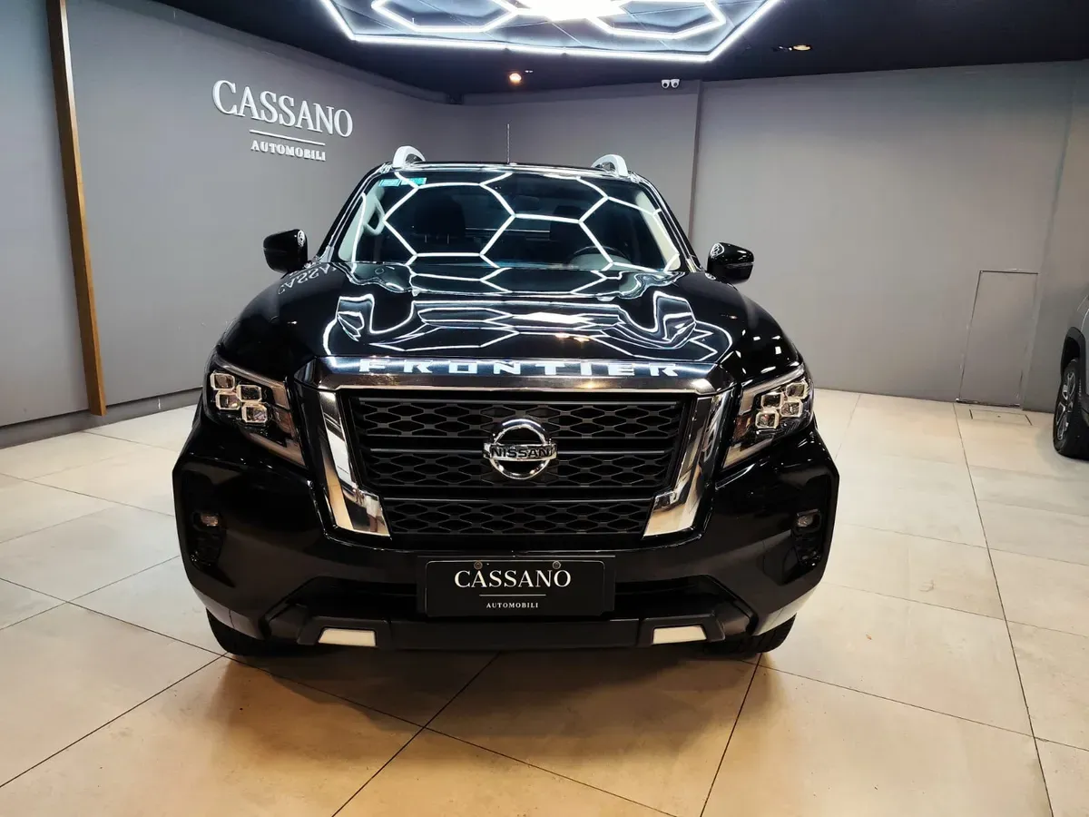 Mira esta publicación de Nissan Frontier 2022 en Motordil