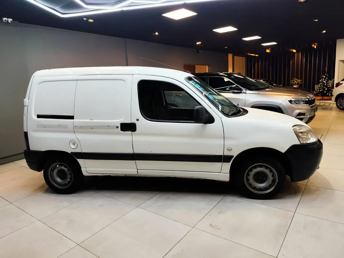 Mira esta publicación de Citroen Berlingo 2015 en Motordil