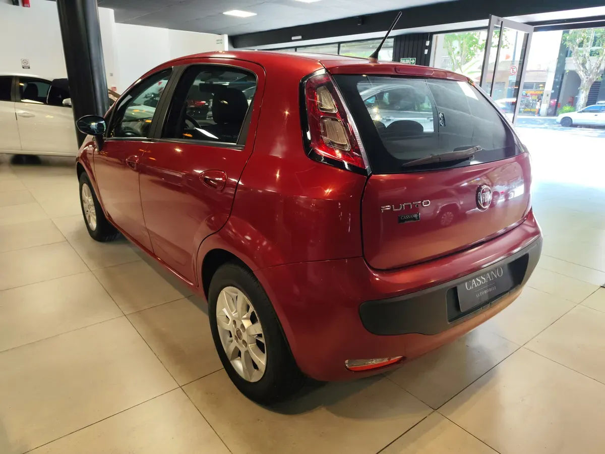 Mira esta publicación de Fiat Punto 2014 en Motordil