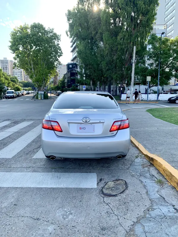 Mira esta publicación de Toyota Camry 2008 en Motordil