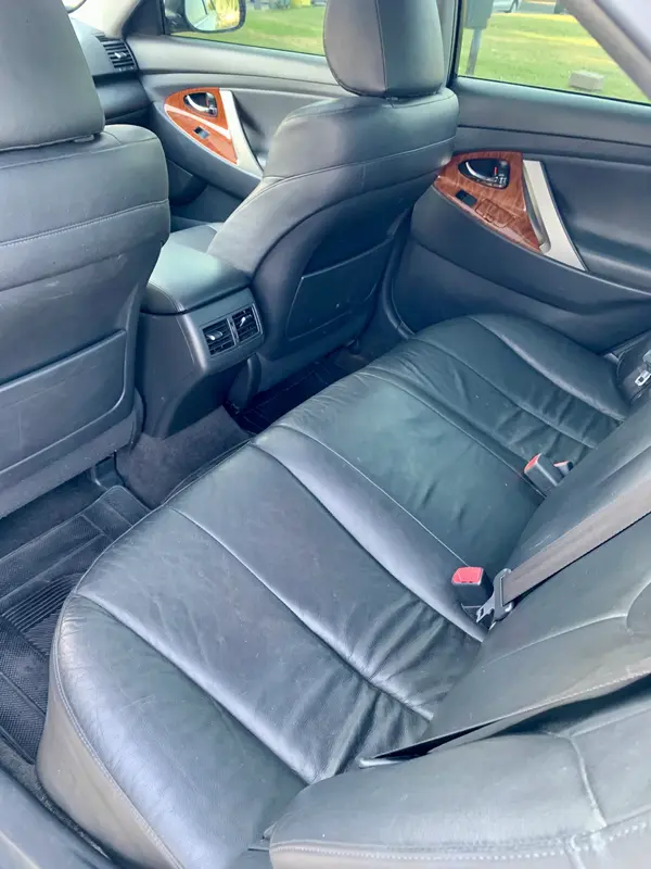 Mira esta publicación de Toyota Camry 2008 en Motordil