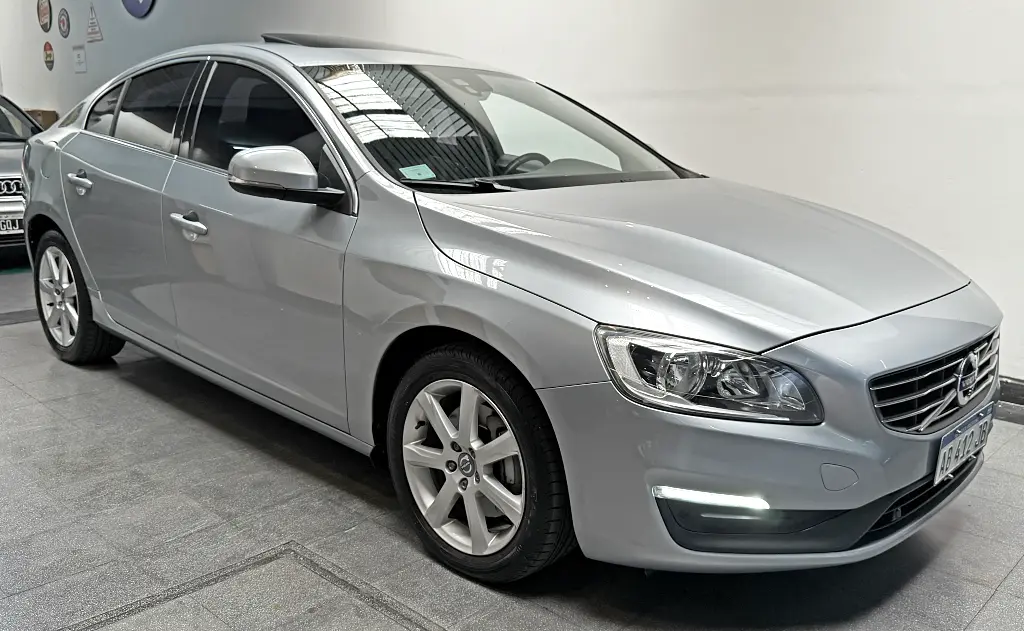 Mira esta publicación de Volvo S 60 2017 en Motordil