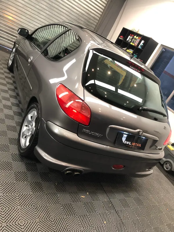 Mira esta publicación de Peugeot 206 2001 en Motordil