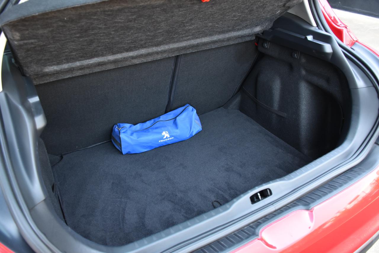 Mira esta publicación de Peugeot 308 2012 en Motordil