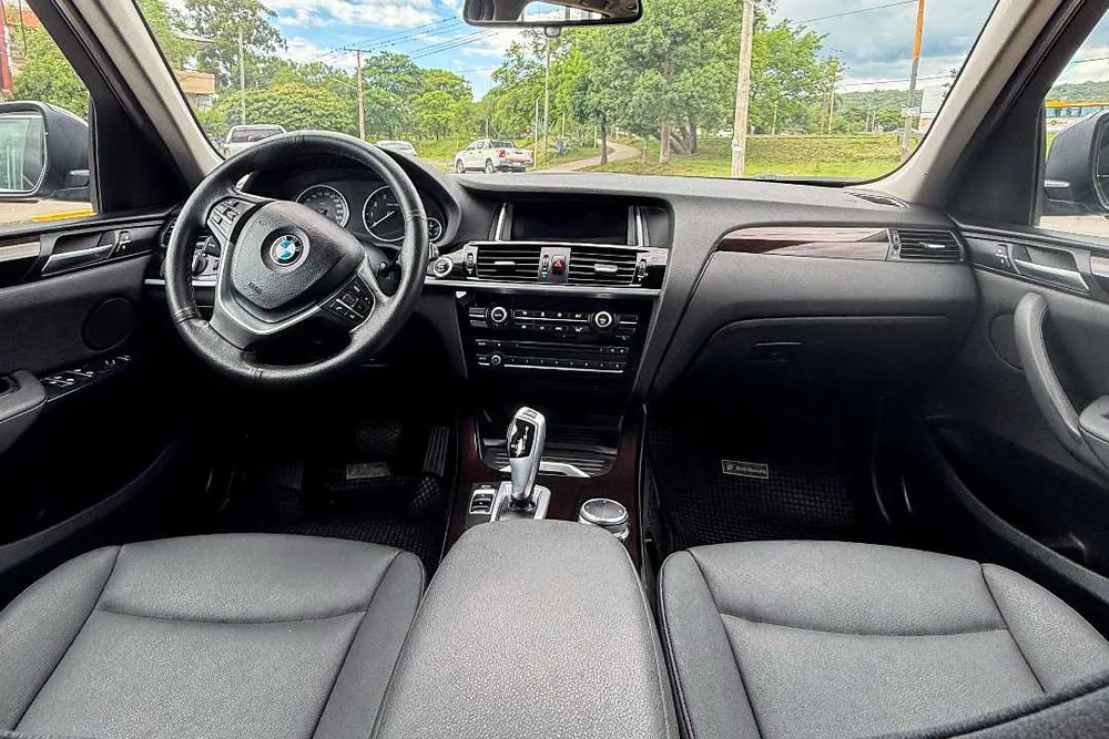 Mira esta publicación de BMW X3 2017 en Motordil